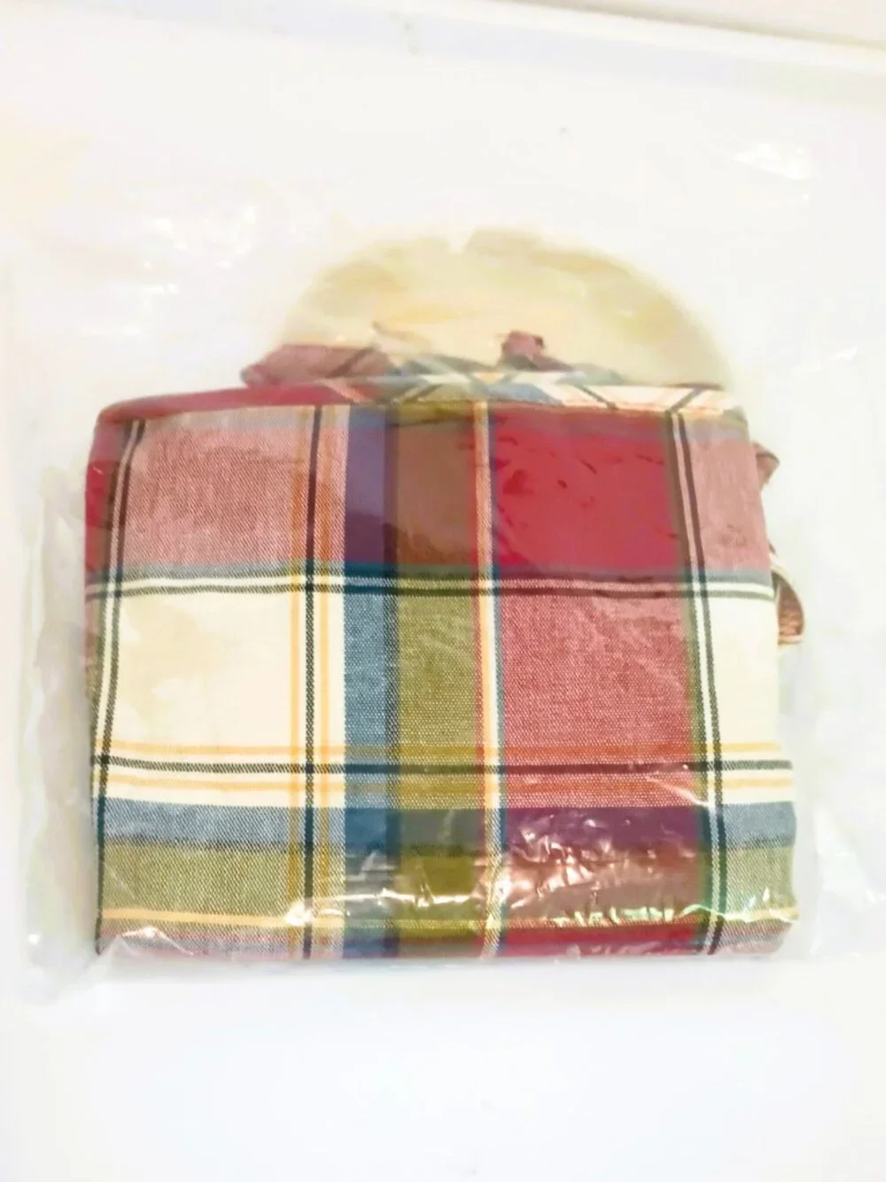 Longaberger Paprika Plaid Basket Liner Medium Red, Blue Off White Button